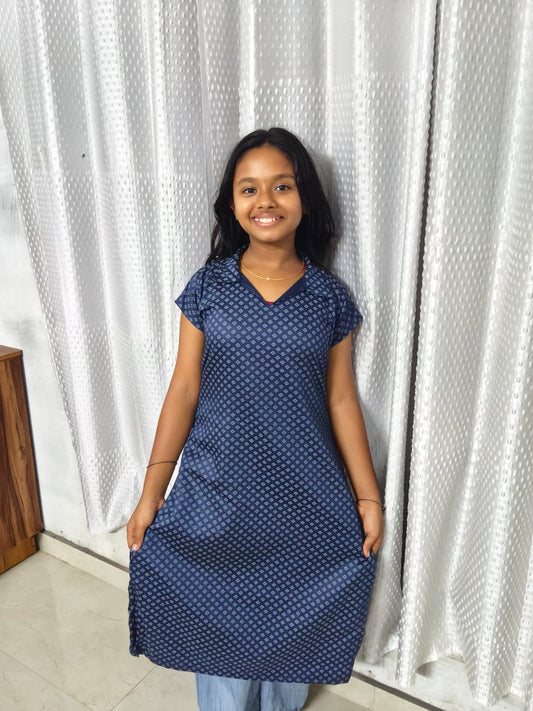 Zyara Kurti